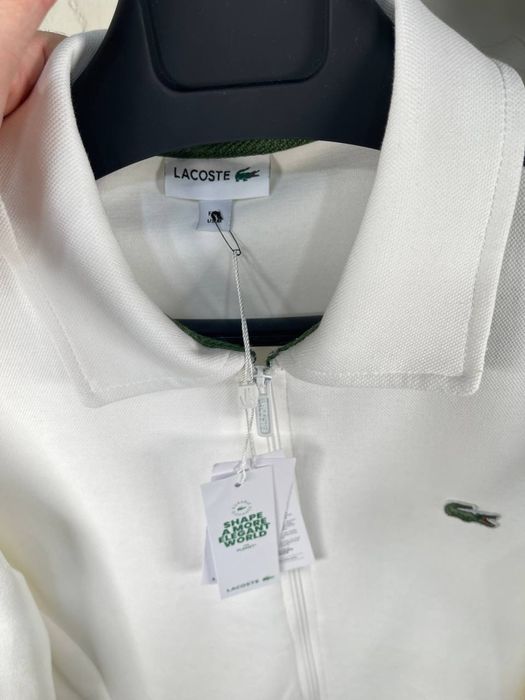 Продавам мъжки спортен комплект Lacoste