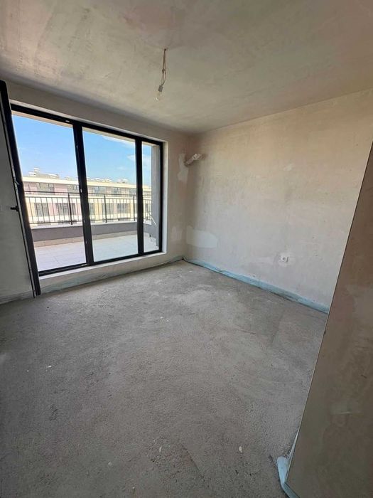 Продава тристаен в Тракия с АКТ 16