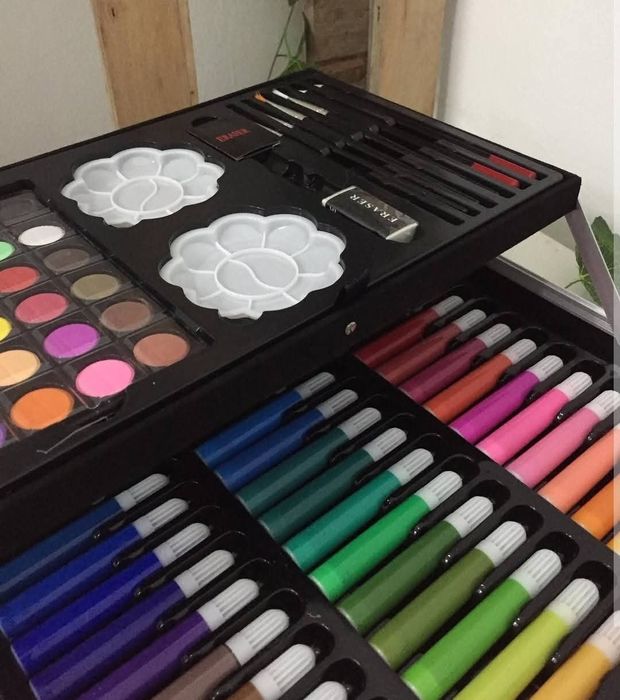 Комплект за рисуване