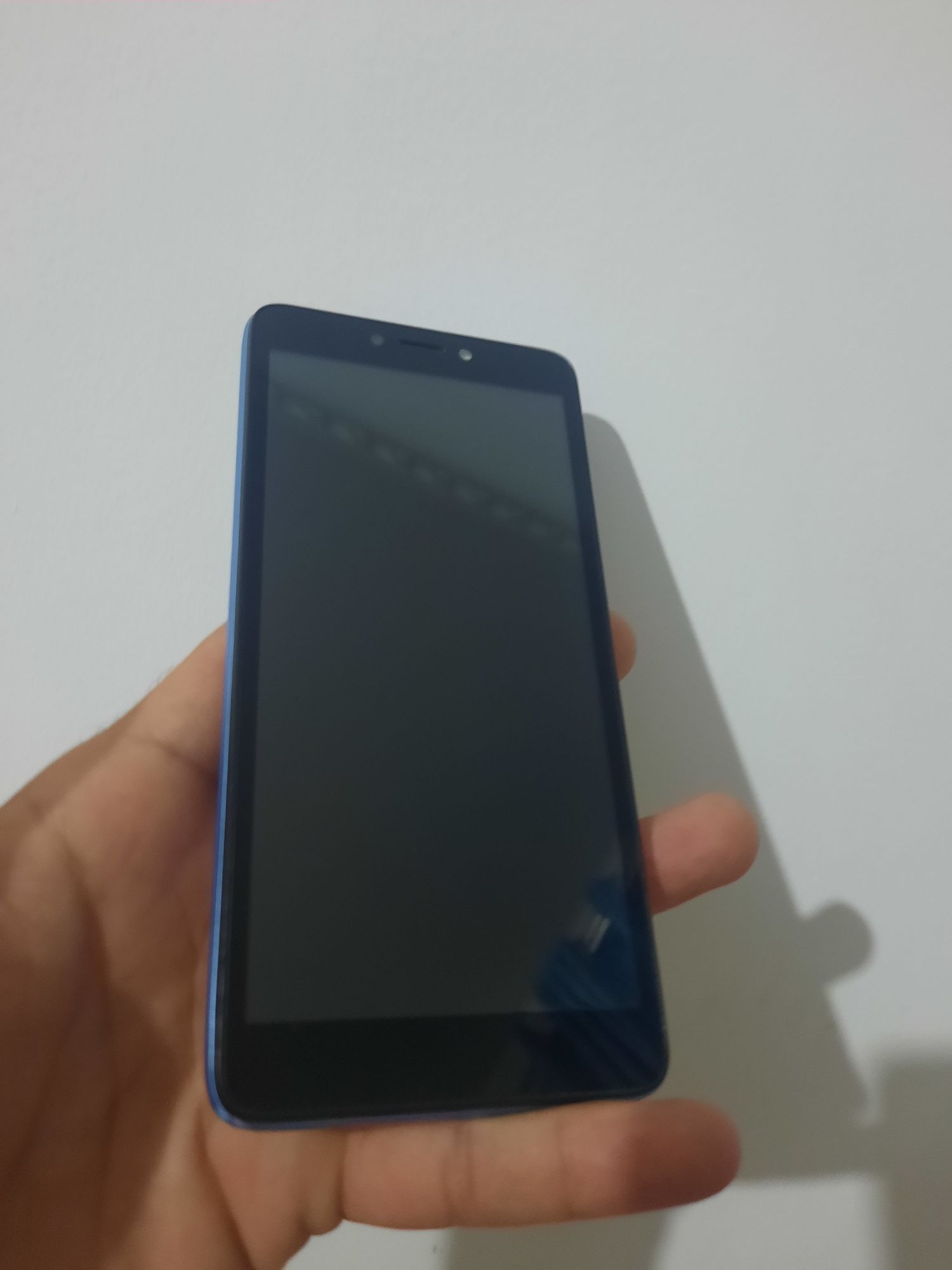 Мобил телефони сотилади TECNO