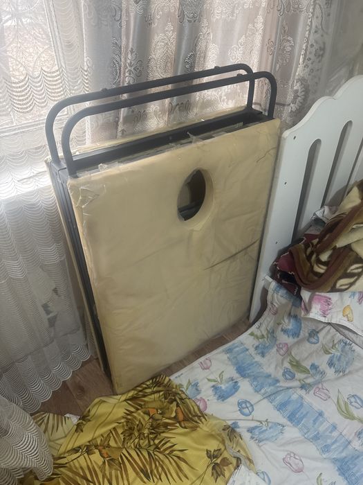 Срочно, массажное кушетка бу