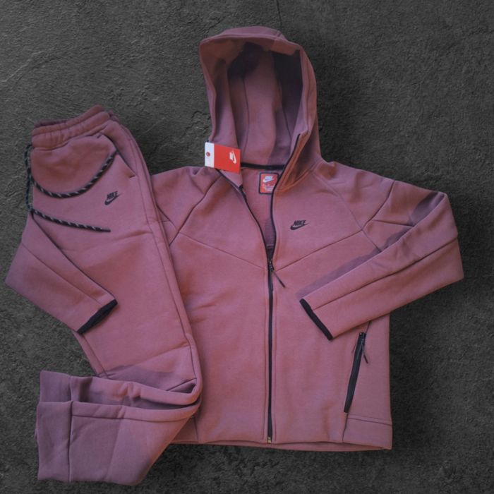 Ватирани дамски екипи