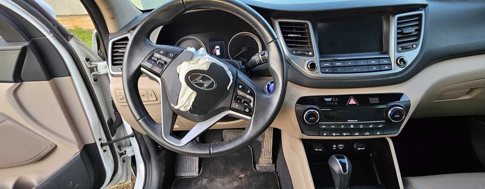 Se dezmembrează hyundai tucson 2017