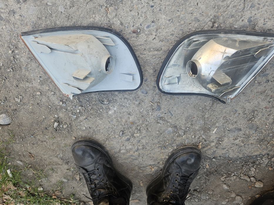 Поворотники от Ауди 100 с4