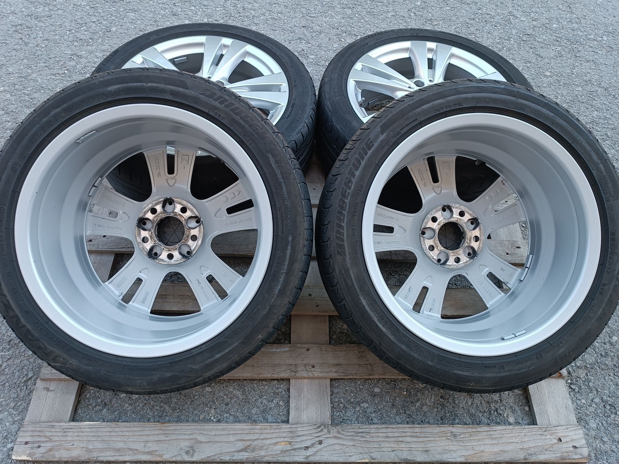 Лети джанти 17ки 5х112 Mercedes + летни гуми 225/45/17 Bridgestone