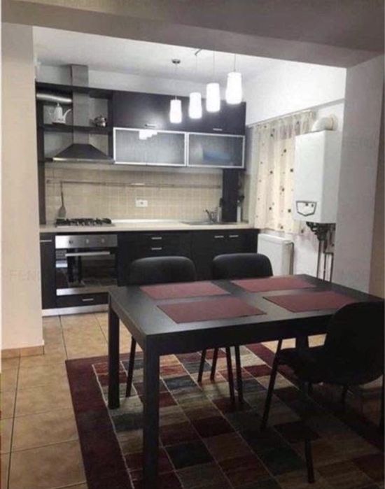 Camera libera intr-un apartament decomandat de lângă Palas Mall- Centu