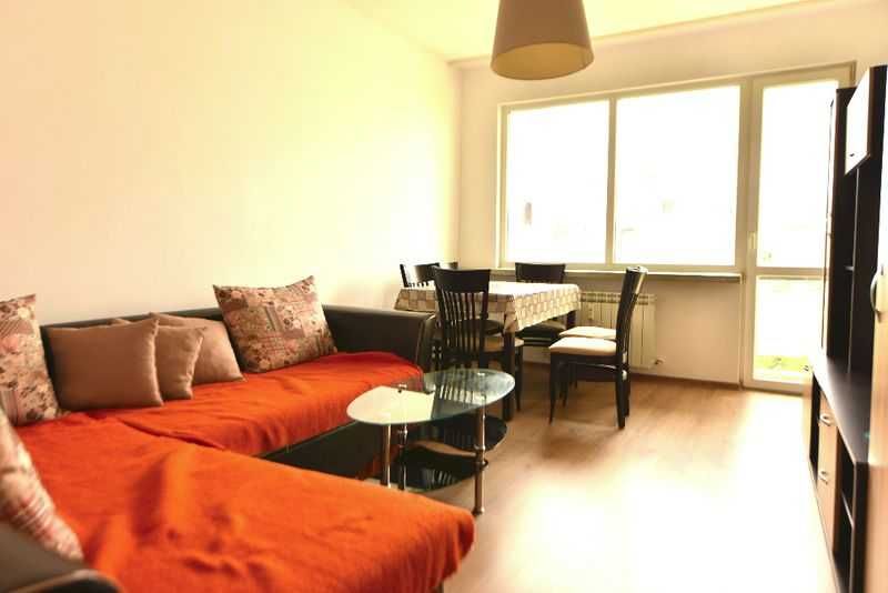 Тристаен имот в кв.Банишора