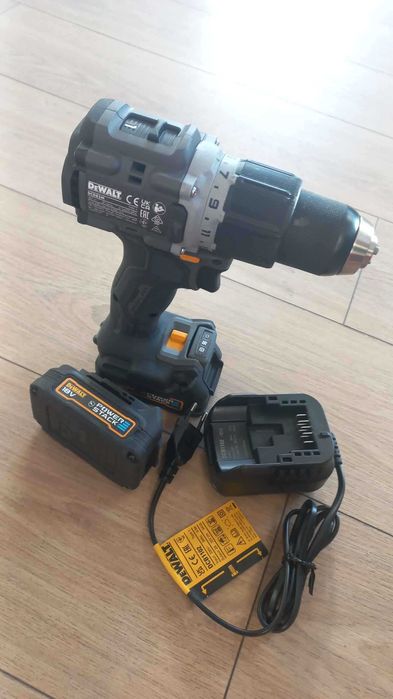 RESIGILAT-Masina de gaurit si insurubat cu percutie Dewalt DCD85ME2GT