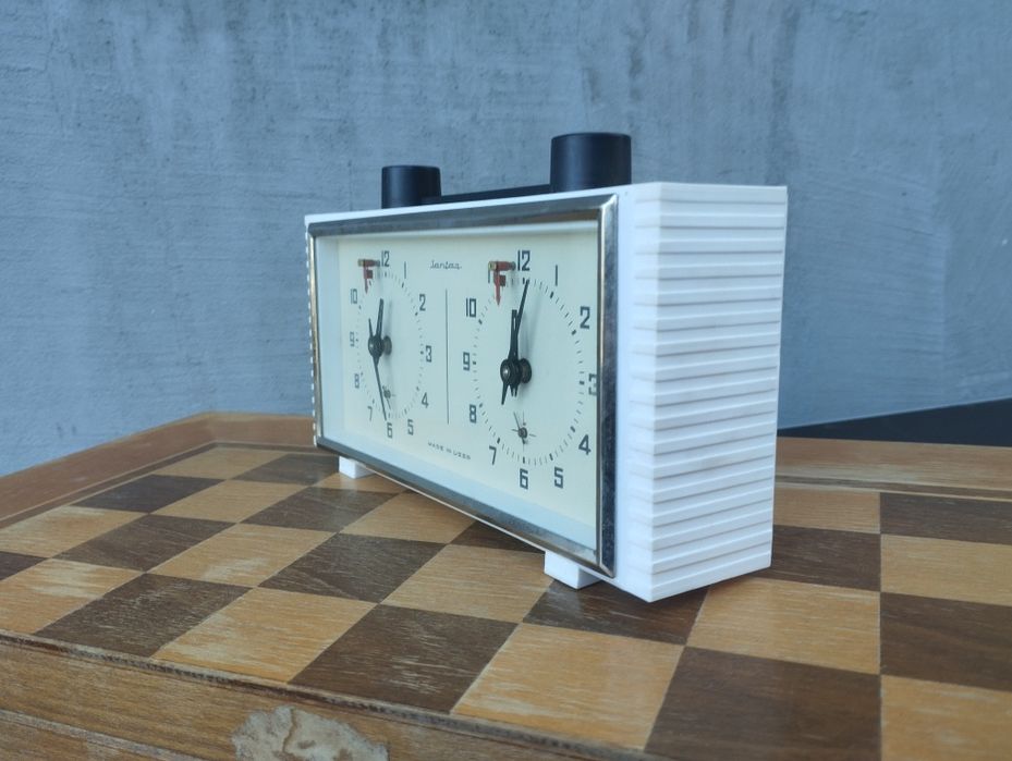 Руски часовник за шах Янтар