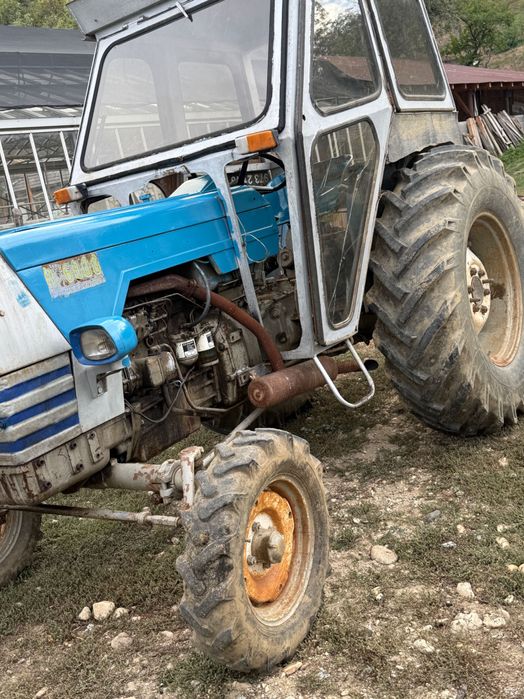 Vând Tractor Landin 6000 special cu plug