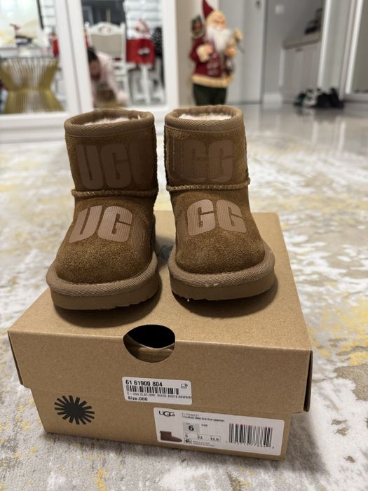 Vand ugg de copii marimea 22