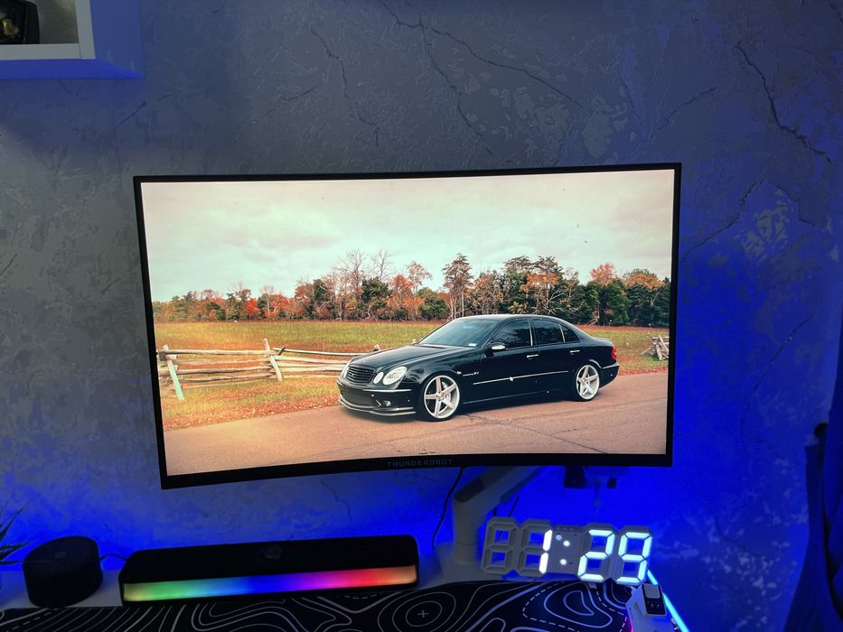 Монитор Thunderobot