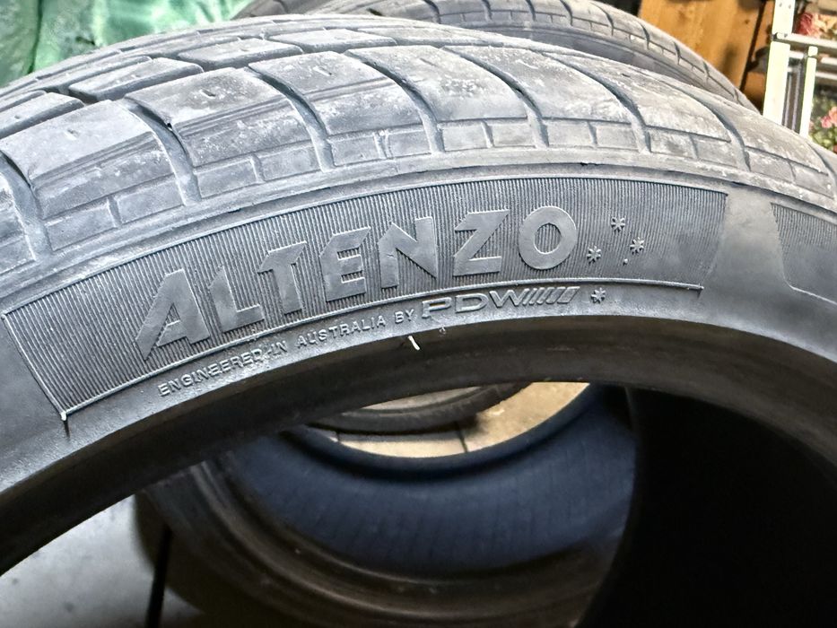 Шины 245/40ZR18 Altenzo
