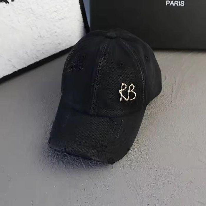 Дънкови шапки с лого