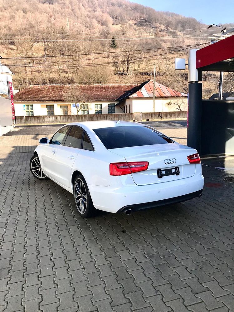 Audi a6 an 2012 2.0 benzina 180 cp