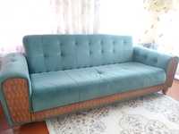 Продам раздвижной шикарный диван с креслом из натуральго велюра