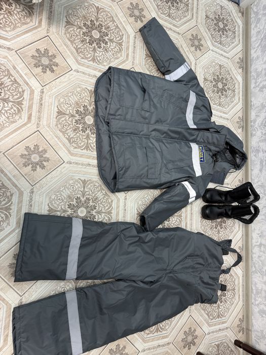 зимняя и летняя форма охранника