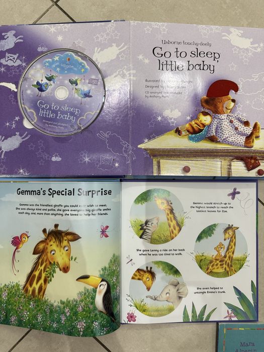 Английски книжки-Pepa pig;Peter rabit;Postman Pat,Немо,Дядо Коледа