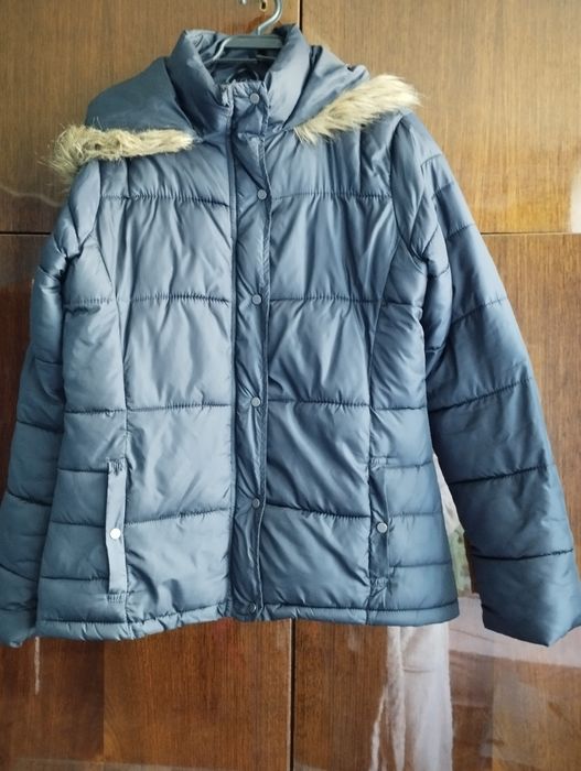 Дамско яке с качулка