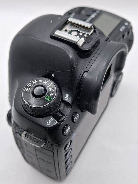 5D Mark IV body sotiladi