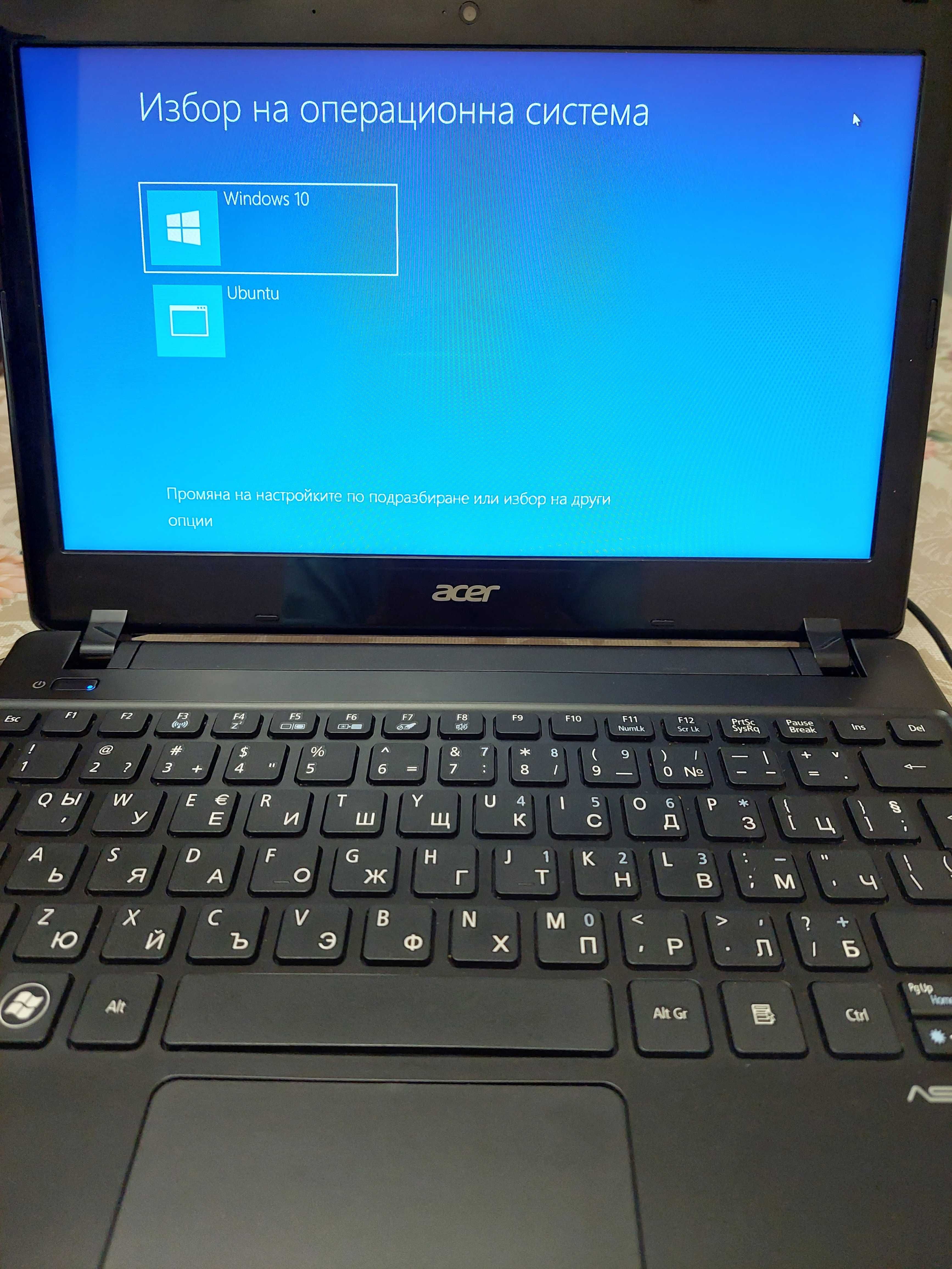 Лаптоп Acer Aspire One 756-877; отлично състояние; с предпазен калъф
