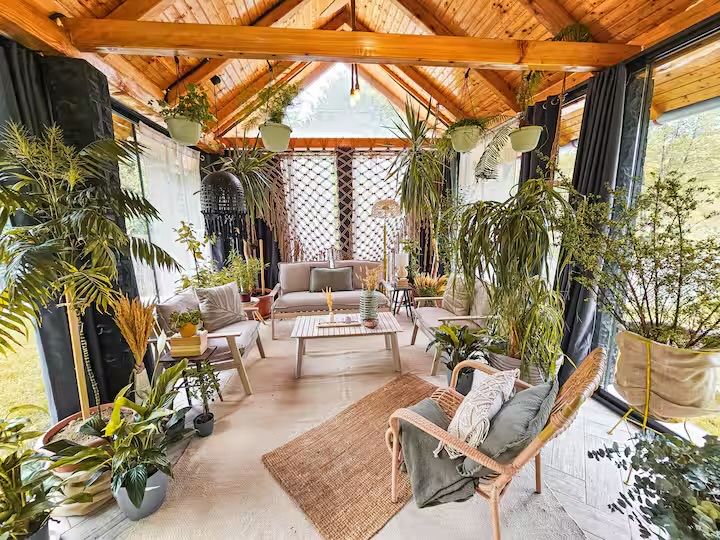 Casa de vanzare in zona turistica Suncuius / Oportunitate de afaceri