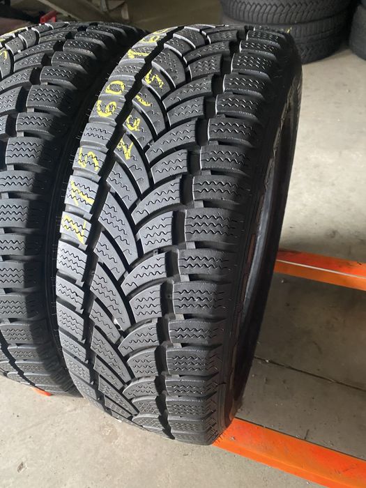 Anvelope iarna 215/60/16C Vredestein Comtrac Winter 215 60 16C R16C