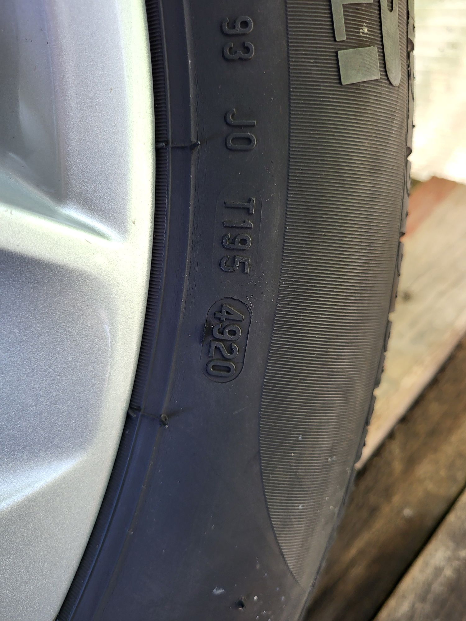 Jante Vw Passat b8 originale ca noi 215 55 17 pirelli vara