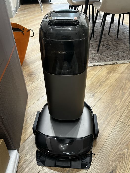 Моющий Робот пылесос BORK