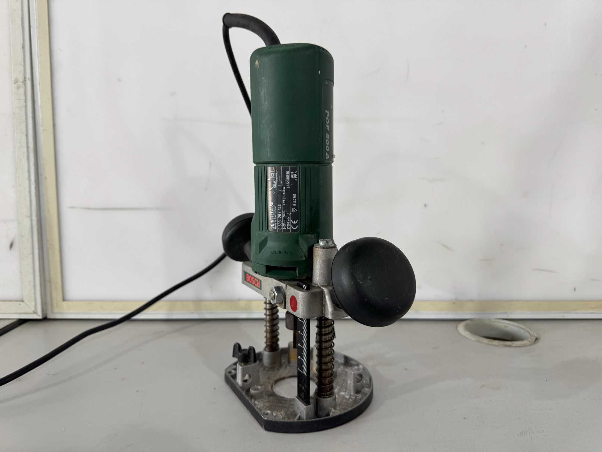 Оберфреза - Bosch POF500 A / 500 W / 6мм