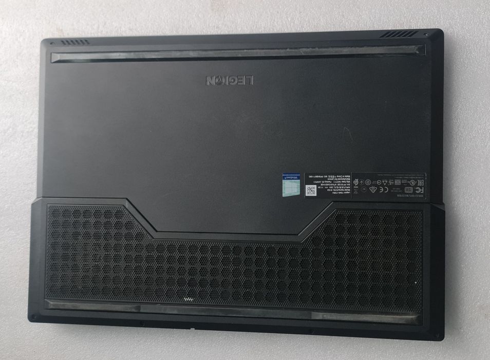 Lenovo legion y540/17.3 / 144hz /  rtx 2060