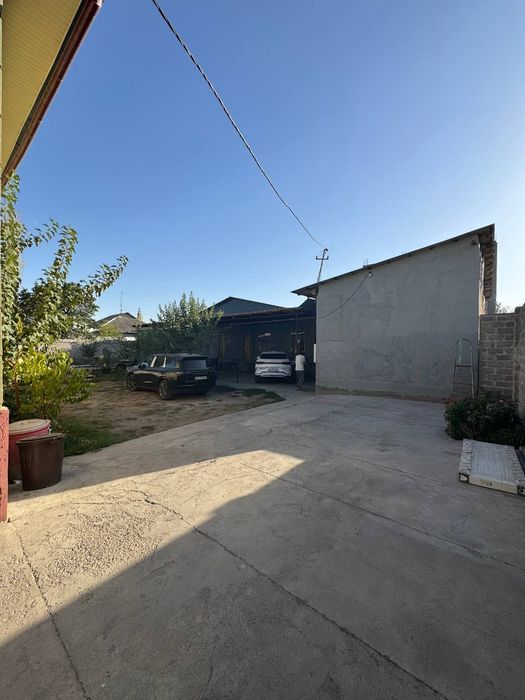 8 сотих ховли сотилади. 4 хонали