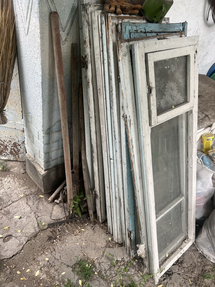 Продам рамы со стеклами