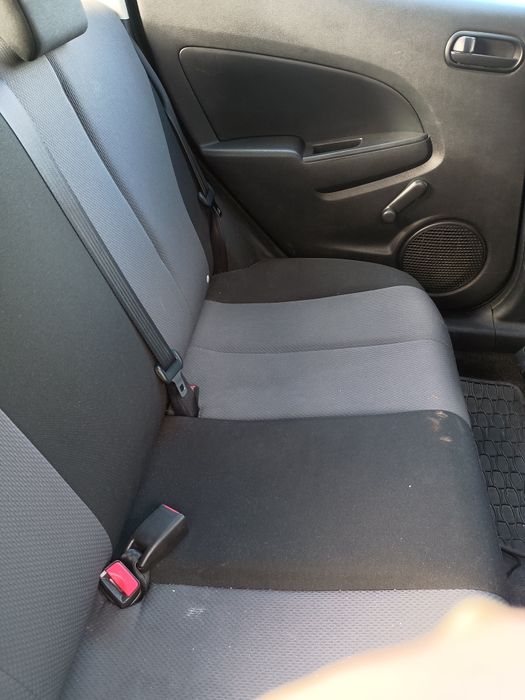 Vând autoturism Mazda 2