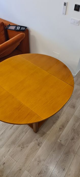 Masa extensibila lemn masiv rotunda