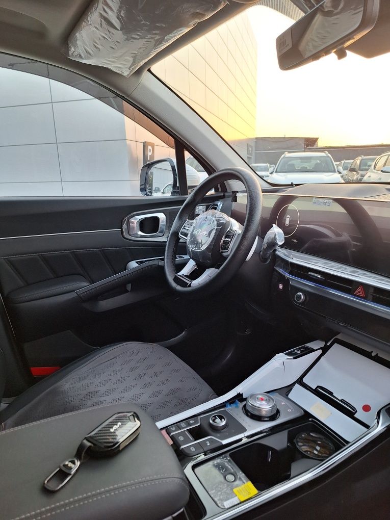 Kia Sorento 2025 model full positsiya