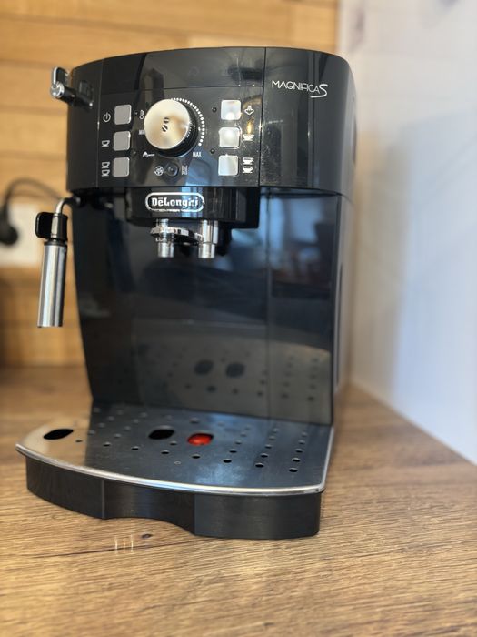 Aparat cafea Delonghi Magnifica S