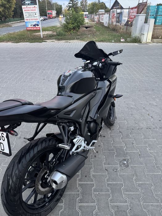 Yamaha R-125 2025