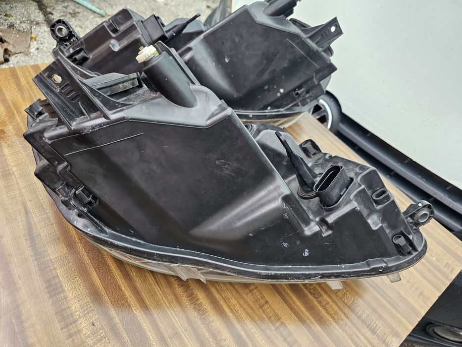 Фарове Фолксваген(Volkswagen) Caddy 2014