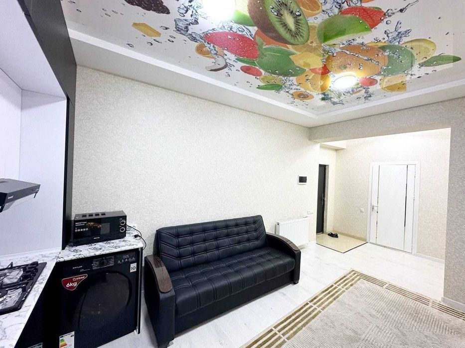 For rent big 4 floors building. Total 444m2.
