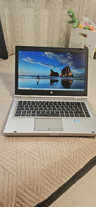 Laptop gaming școala efactura HP i5 ram 8Gb ssd video 2Gb Windows 10