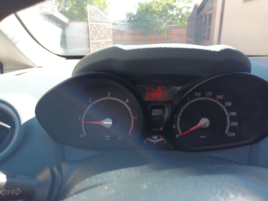 Ford fiesta 2010