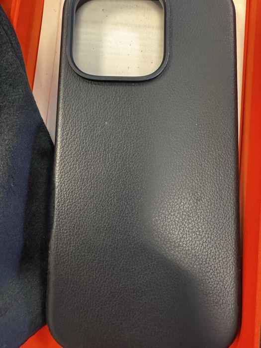 Husa Iphone 16 Pro Magsafe