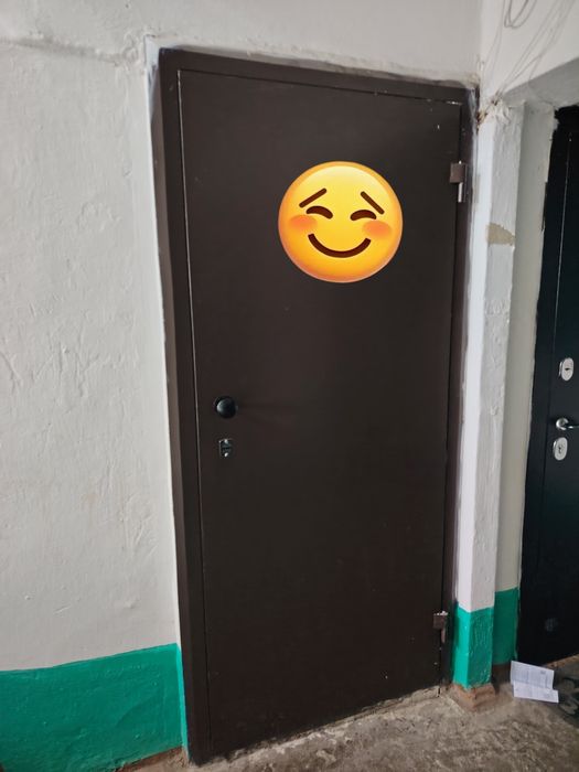 Есік сатыладыыыыыы