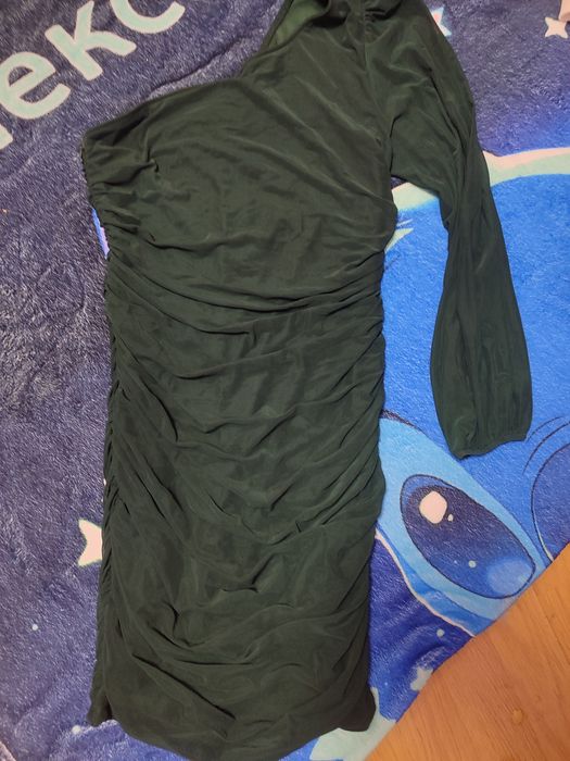 Тъмно-зелена рокля