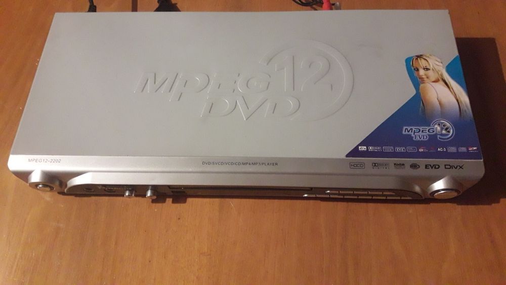 Продам DVD плеер