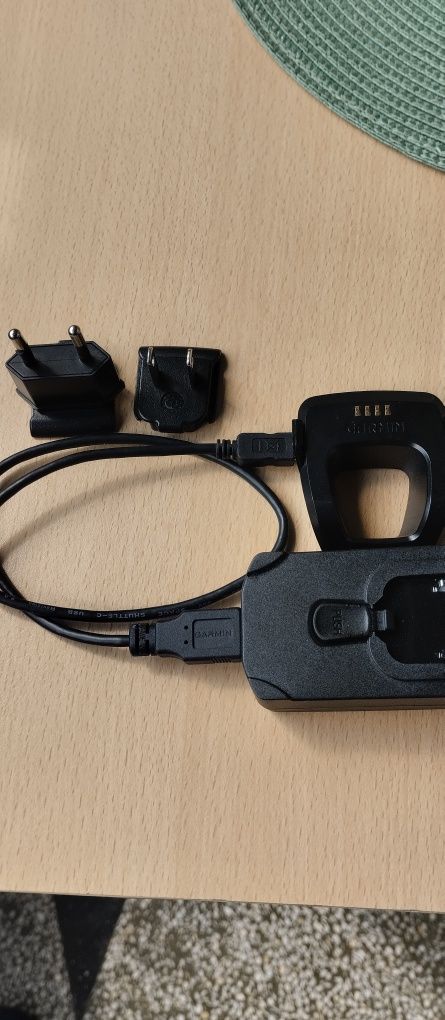 Зарядни за часовници Гармин  Garmin