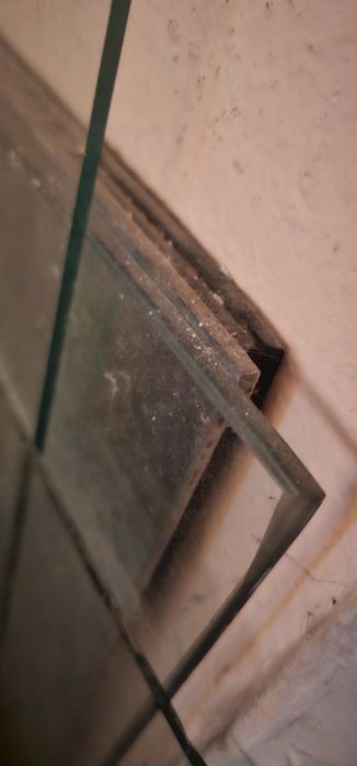 Стеклянная полка