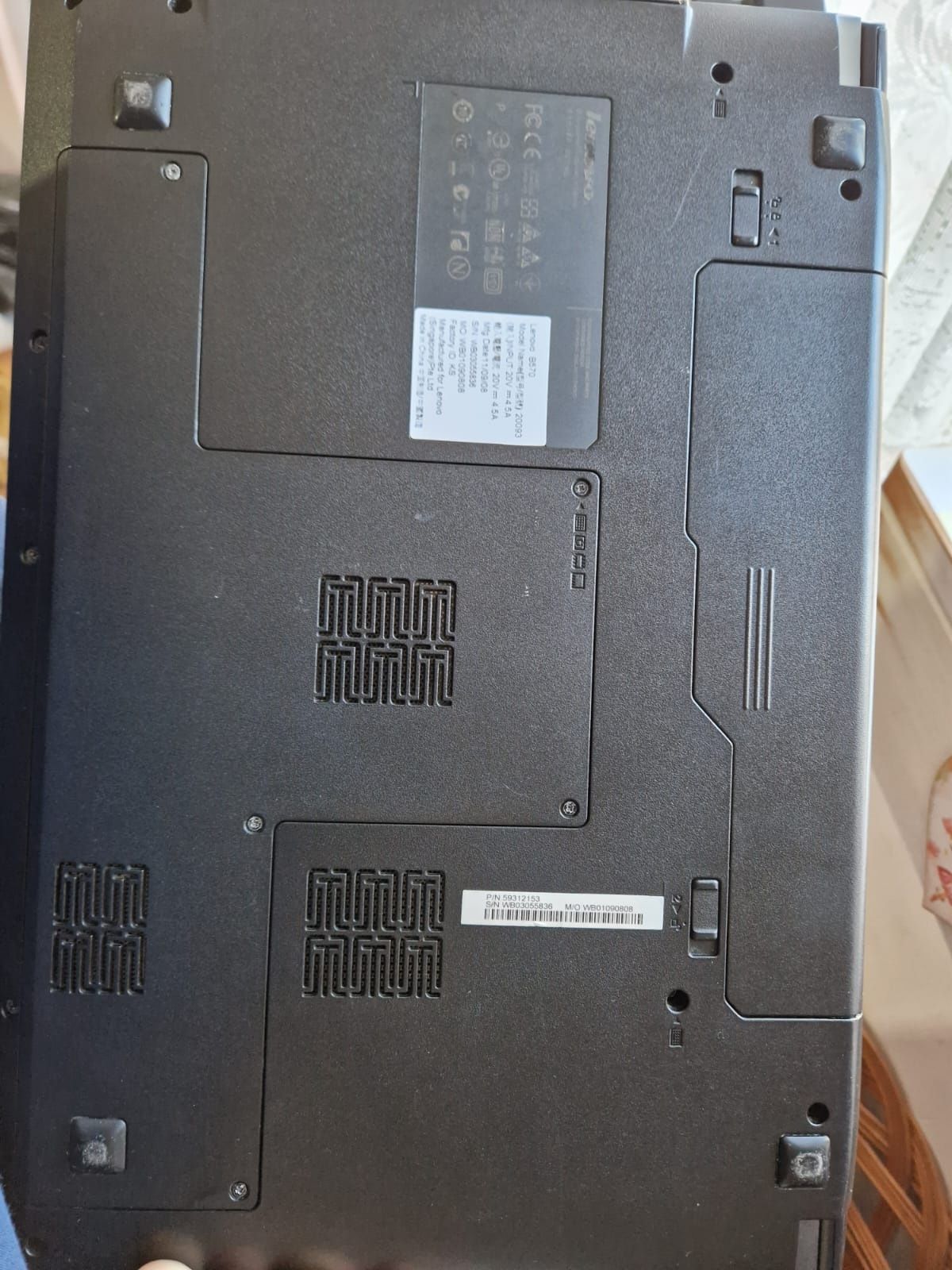 Vând Laptop B570 procesor I7, 16gb RAM și SSD