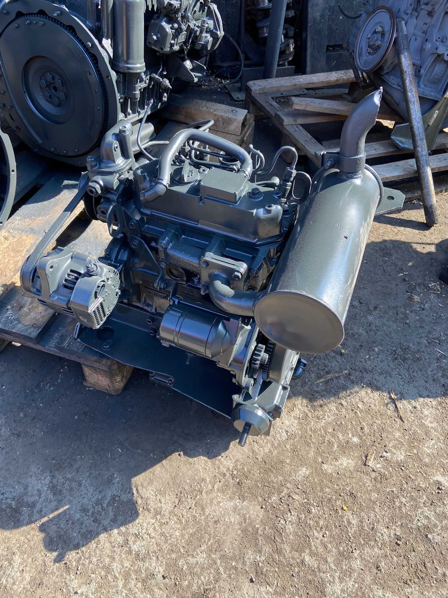Motor Yanmar                                           .